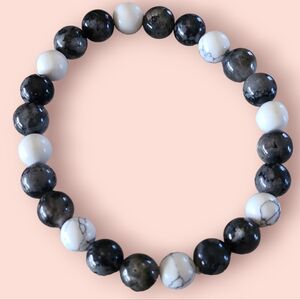 Obsidian, Howlite, Laborodite Gemstone Bracelet Black/White